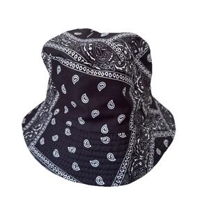 Do Everything in Love Bucket Hat OS Black & White Paisley Packable Boho Hippie